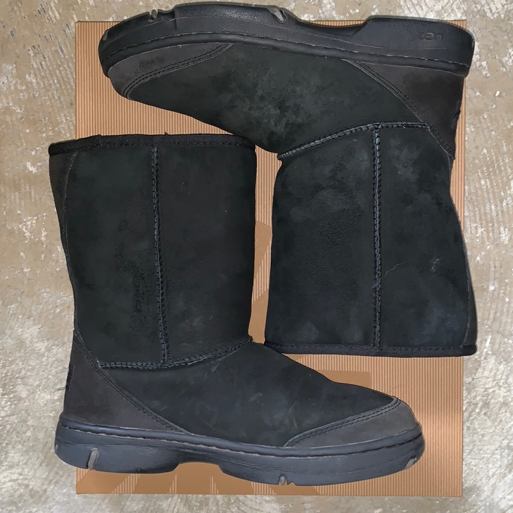 ✨Vintage✨ UGG Ultimate Short Boots